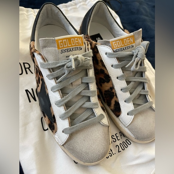 GOLDEN GOOSE SIZE 35 - WORN 1X - LIKE NEW - Picture 1 of 5